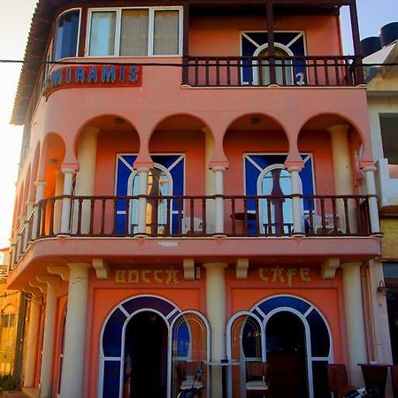 Semiramis Apartments Ierápetra Esterno foto